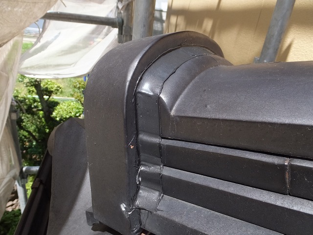 隅棟の端部の瓦